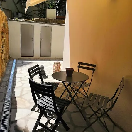 With Garden Apartment Thessaloniki
