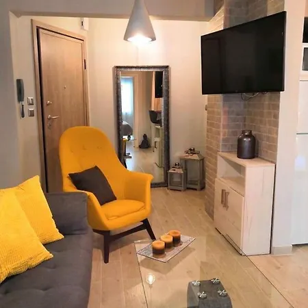 With Garden Apartment